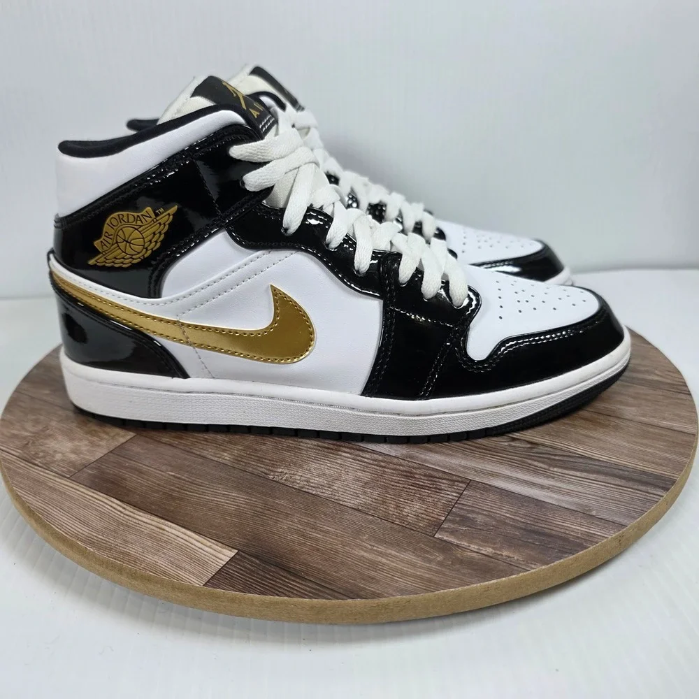 Jordan Air Jordan 1 Mid SE Mens 9.5 White Black Metallic Gold 852542-007
